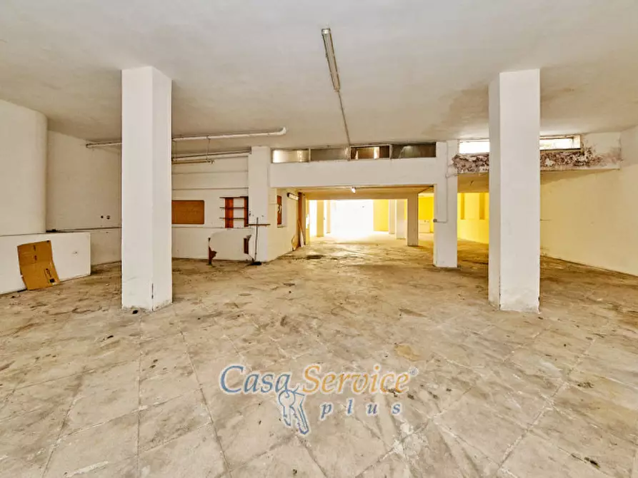 Immagine 9 di Capannone industriale in vendita  in Via Petrarca a Gallipoli