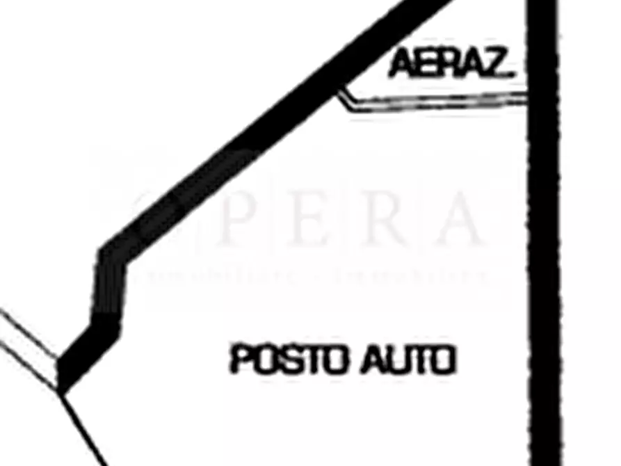 Immagine 1 di Posto auto in vendita  a Bolzano