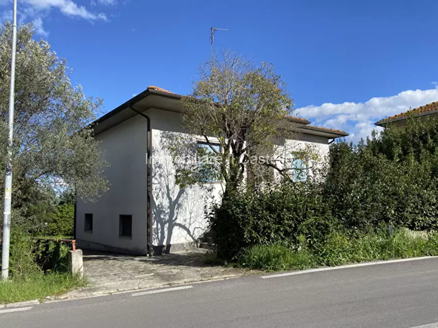 Immagine 1 di Casa indipendente in vendita  in Sanfatucchio a Castiglione Del Lago