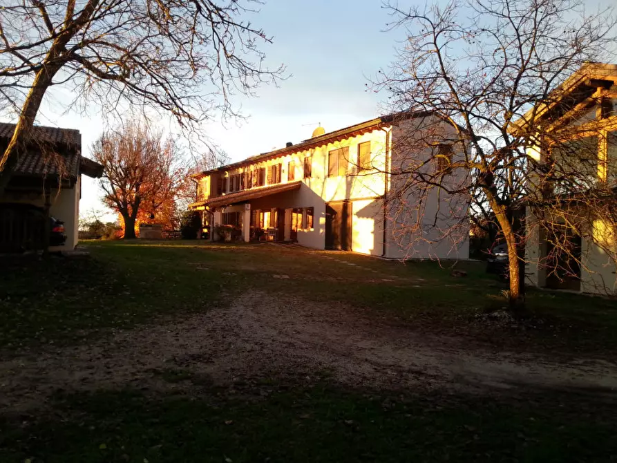 Immagine 1 di Casa indipendente in vendita  a Spresiano