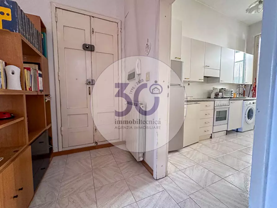 Immagine 10 di Appartamento in vendita  in Via Trento e Trieste a Arezzo