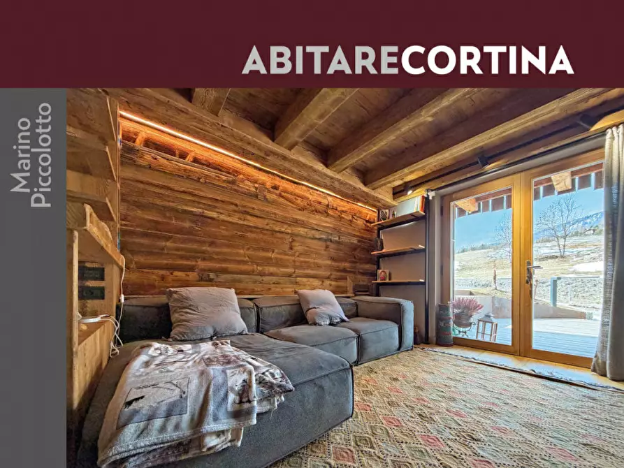 Immagine 1 di Appartamento in vendita  in via Ronco a Cortina D'ampezzo
