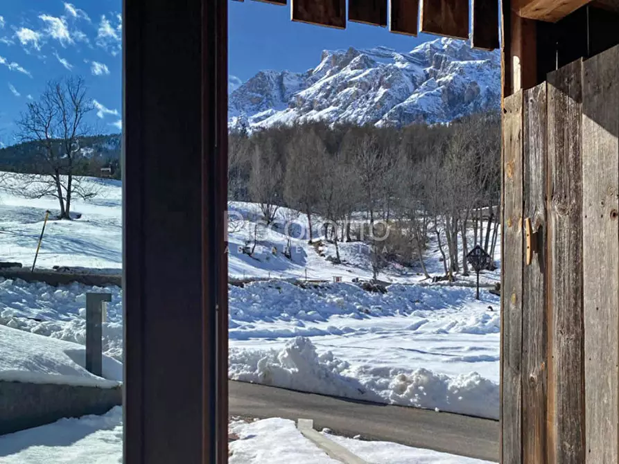 Immagine 3 di Appartamento in vendita  in via Ronco a Cortina D'ampezzo