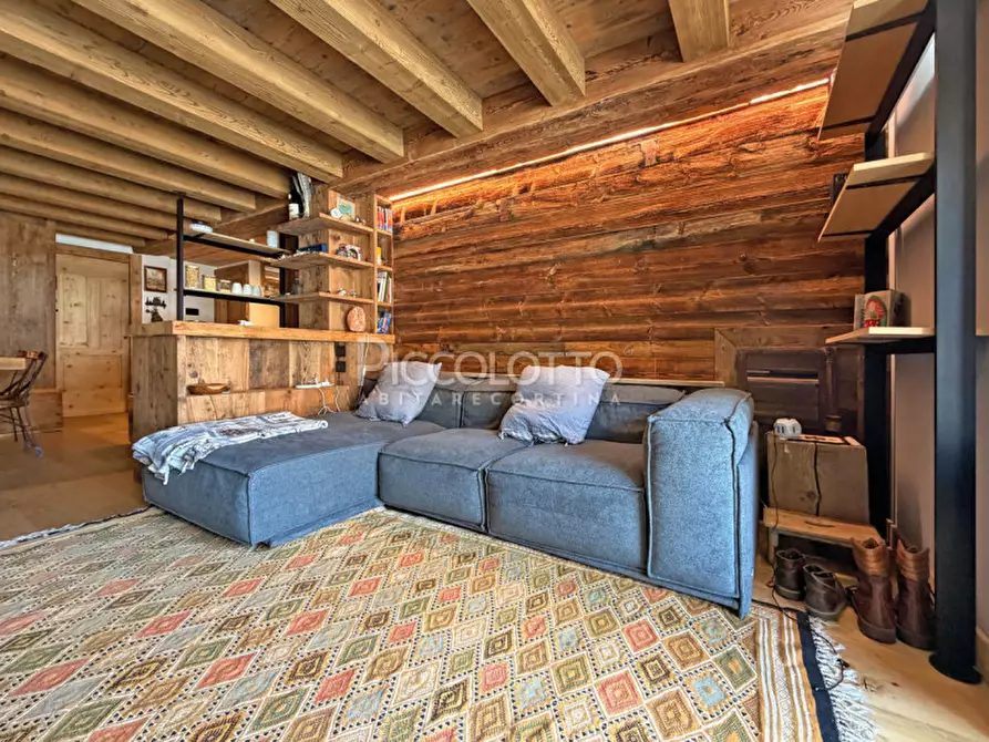 Immagine 4 di Appartamento in vendita  in via Ronco a Cortina D'ampezzo