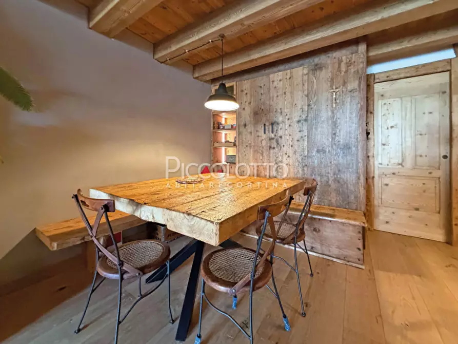 Immagine 6 di Appartamento in vendita  in via Ronco a Cortina D'ampezzo