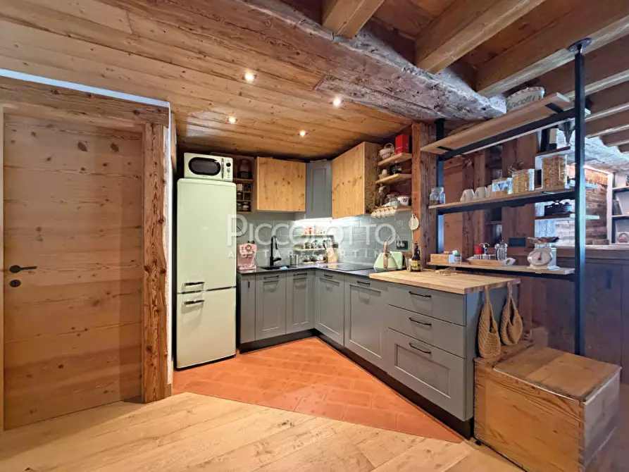 Immagine 8 di Appartamento in vendita  in via Ronco a Cortina D'ampezzo