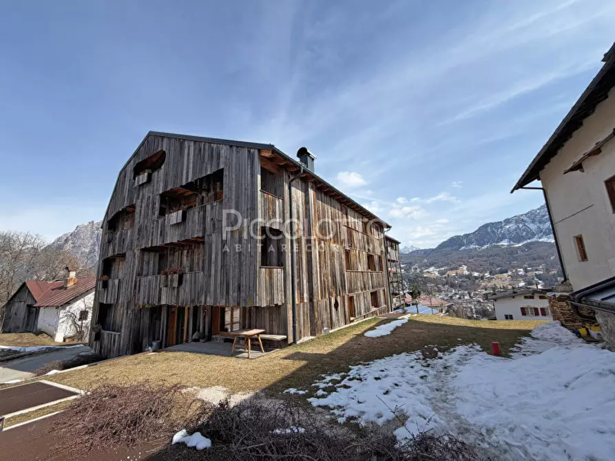 Immagine 17 di Appartamento in vendita  in via Ronco a Cortina D'ampezzo