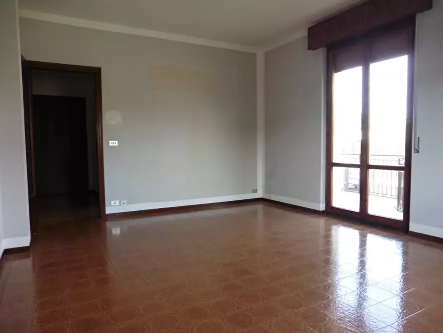 Immagine 1 di Appartamento in vendita  in via Montemezzi 17 a Vigasio