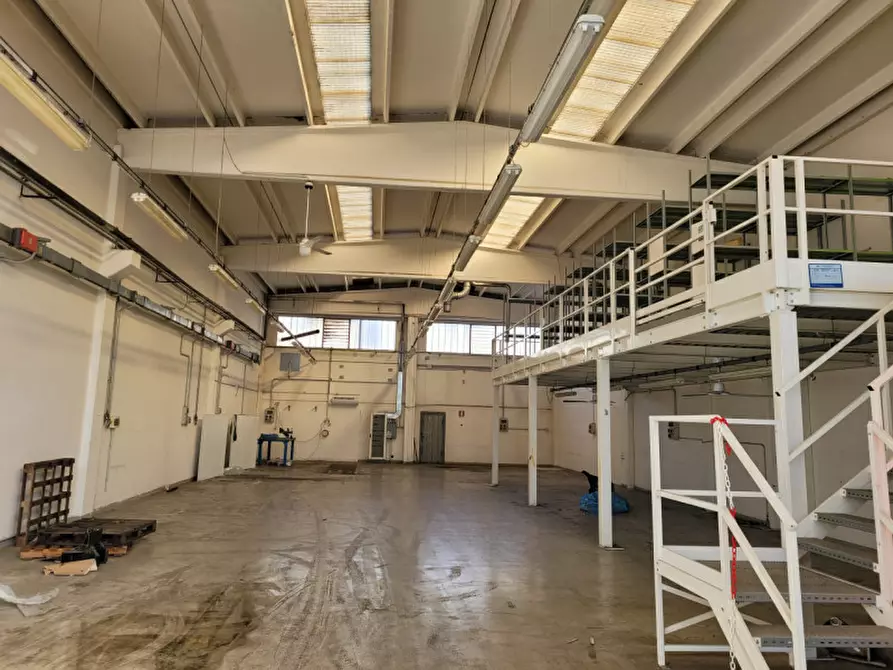 Capannone industriale in affitto a Formigine