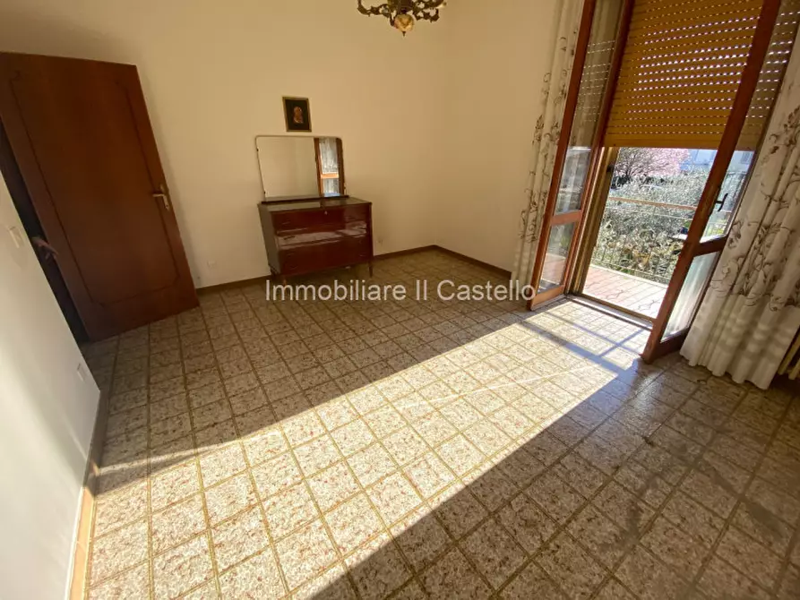 Immagine 8 di Casa indipendente in vendita  in Via Firenze a Castiglione Del Lago