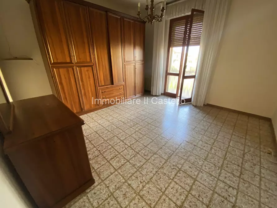 Immagine 10 di Casa indipendente in vendita  in Via Firenze a Castiglione Del Lago