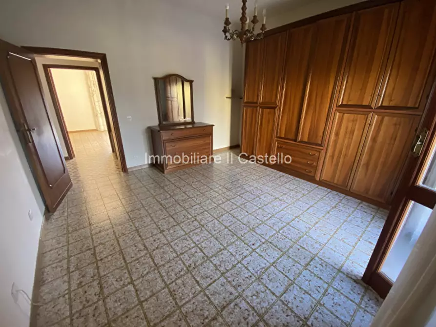 Immagine 11 di Casa indipendente in vendita  in Via Firenze a Castiglione Del Lago