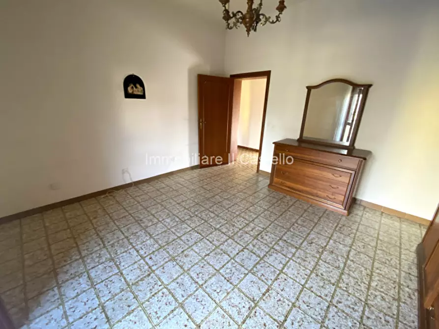 Immagine 12 di Casa indipendente in vendita  in Via Firenze a Castiglione Del Lago