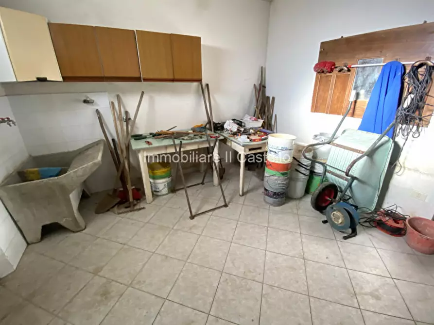 Immagine 19 di Casa indipendente in vendita  in Via Firenze a Castiglione Del Lago