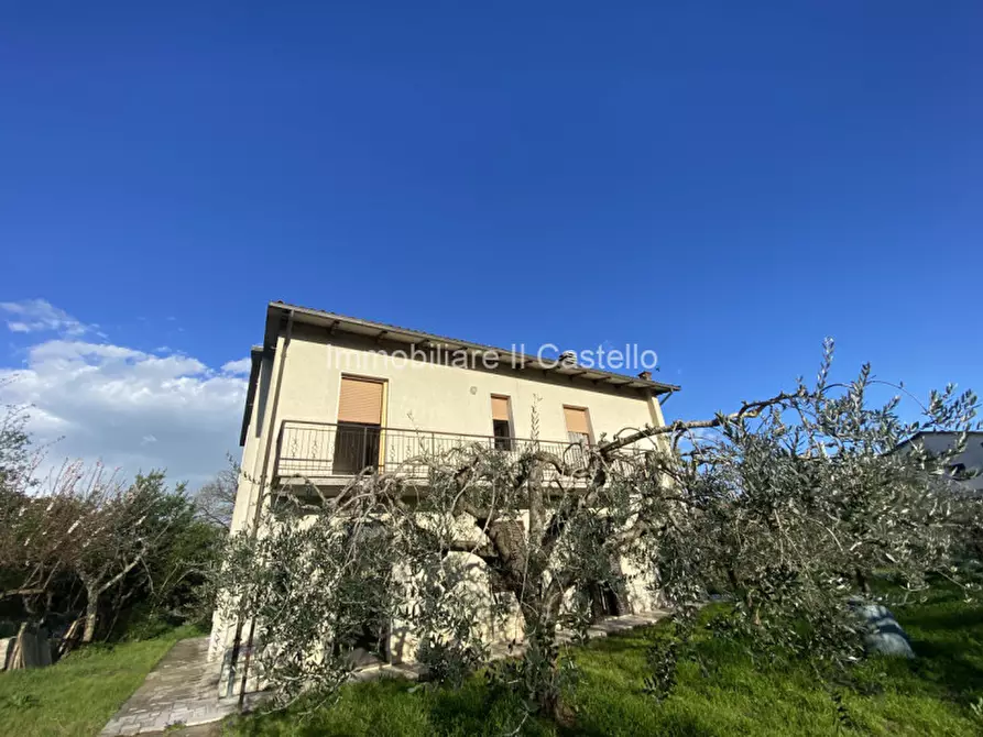 Immagine 27 di Casa indipendente in vendita  in Via Firenze a Castiglione Del Lago