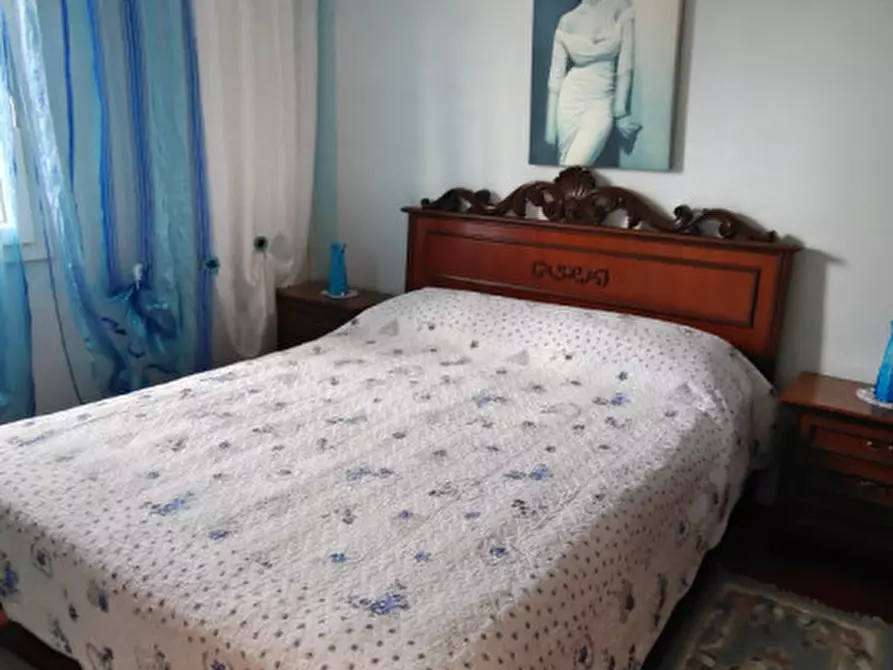 Immagine 7 di Casa trifamiliare in vendita  in Via Longhin a Giavera Del Montello