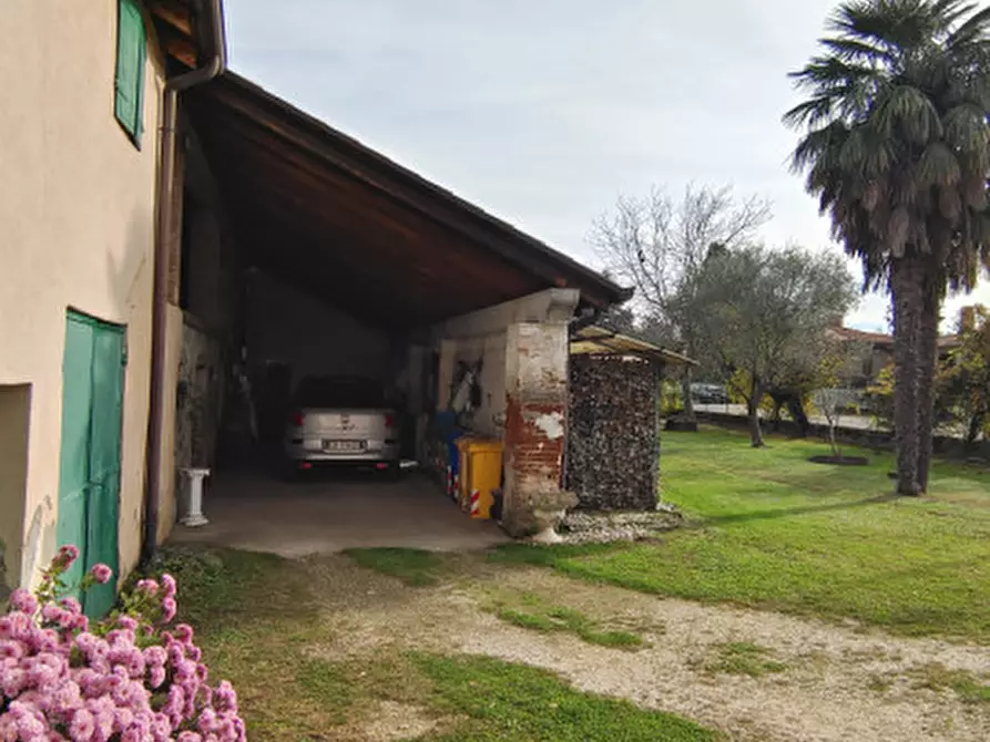 Immagine 29 di Casa trifamiliare in vendita  in Via Longhin a Giavera Del Montello