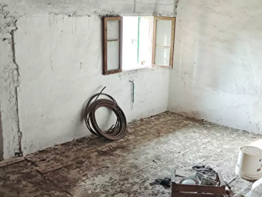 Immagine 33 di Casa trifamiliare in vendita  in Via Longhin a Giavera Del Montello