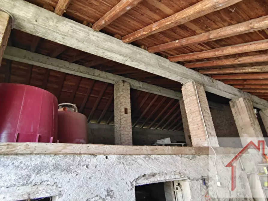 Immagine 34 di Casa trifamiliare in vendita  in Via Longhin a Giavera Del Montello