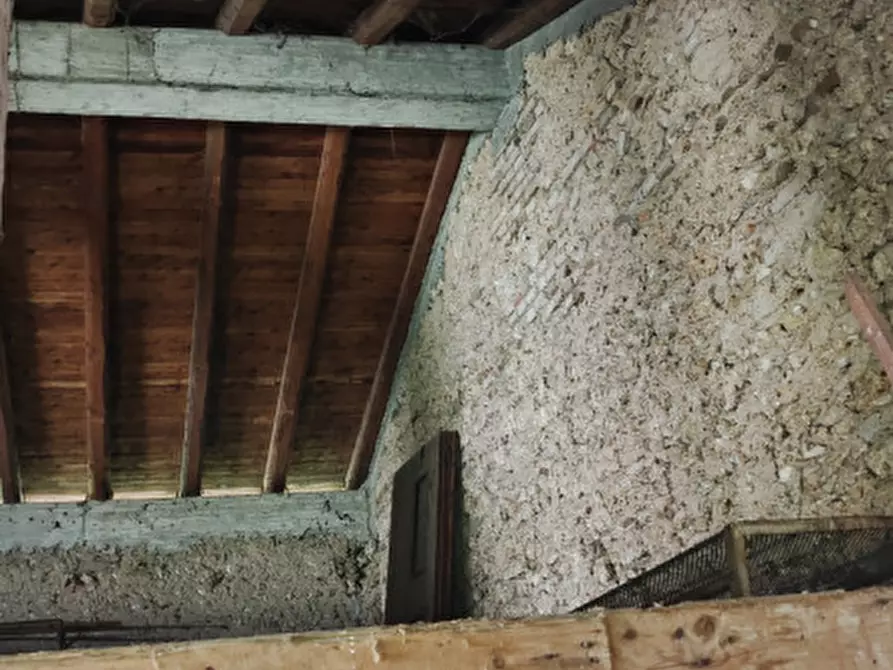 Immagine 38 di Casa trifamiliare in vendita  in Via Longhin a Giavera Del Montello