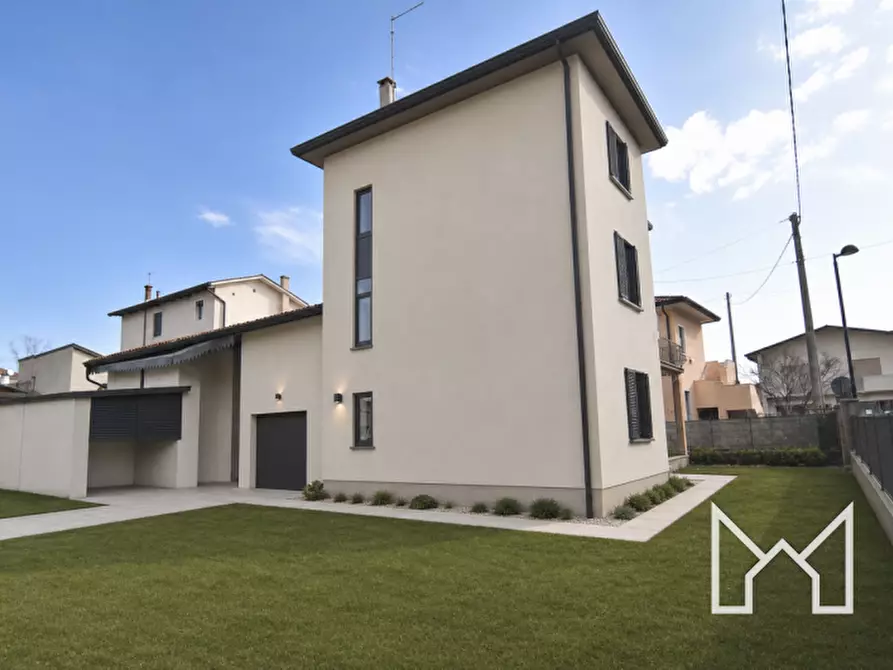 Immagine 2 di Casa indipendente in vendita  a Cartigliano