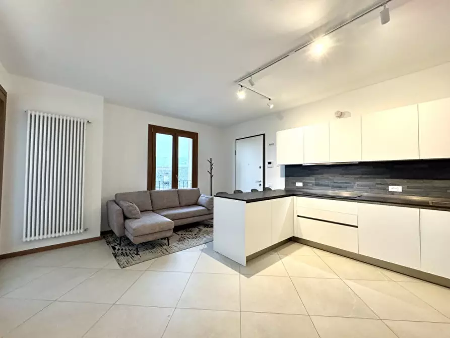 Immagine 4 di Appartamento in vendita  in via Marconi a Lugo Di Vicenza