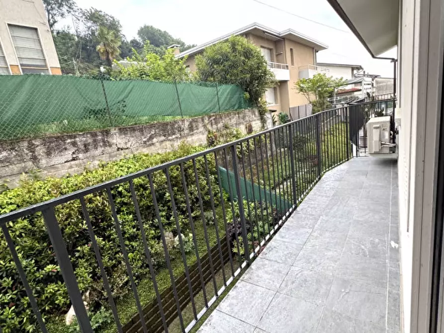 Immagine 5 di Appartamento in vendita  in via Marconi a Lugo Di Vicenza