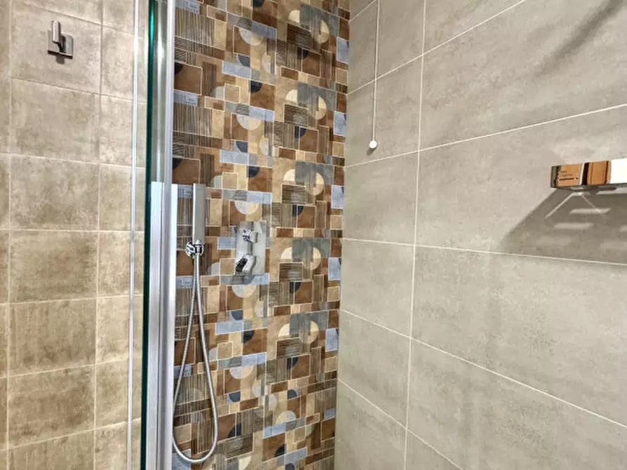 Immagine 10 di Appartamento in vendita  in via Marconi a Lugo Di Vicenza