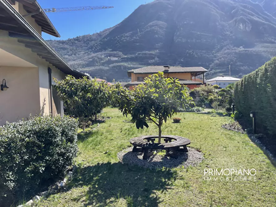 Immagine 17 di Villa in vendita  in Viale 4 Novembre a Ala