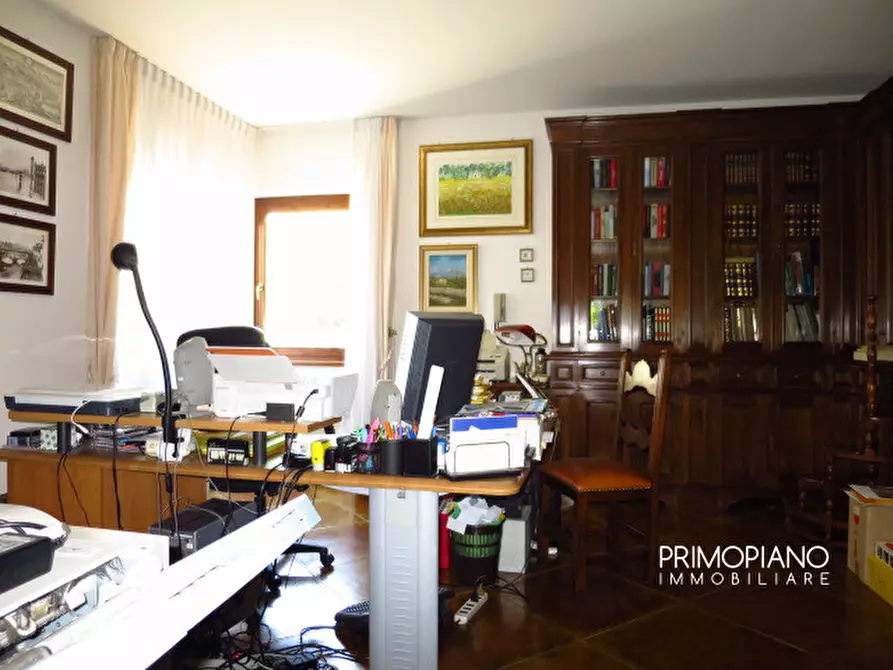 Immagine 22 di Villa in vendita  in Viale 4 Novembre a Ala