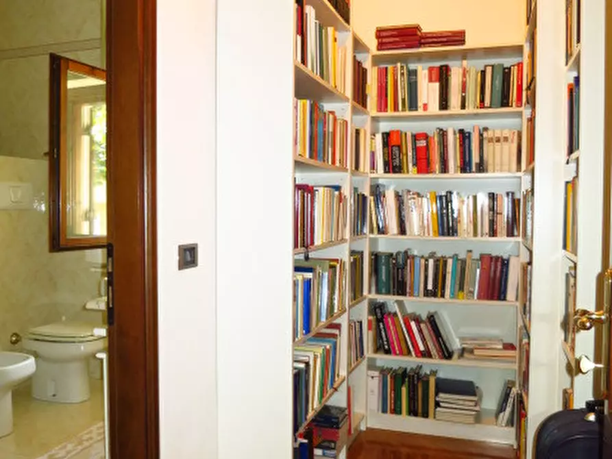 Immagine 31 di Villa in vendita  in Viale 4 Novembre a Ala