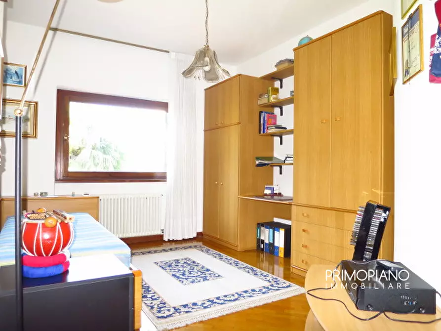 Immagine 33 di Villa in vendita  in Viale 4 Novembre a Ala