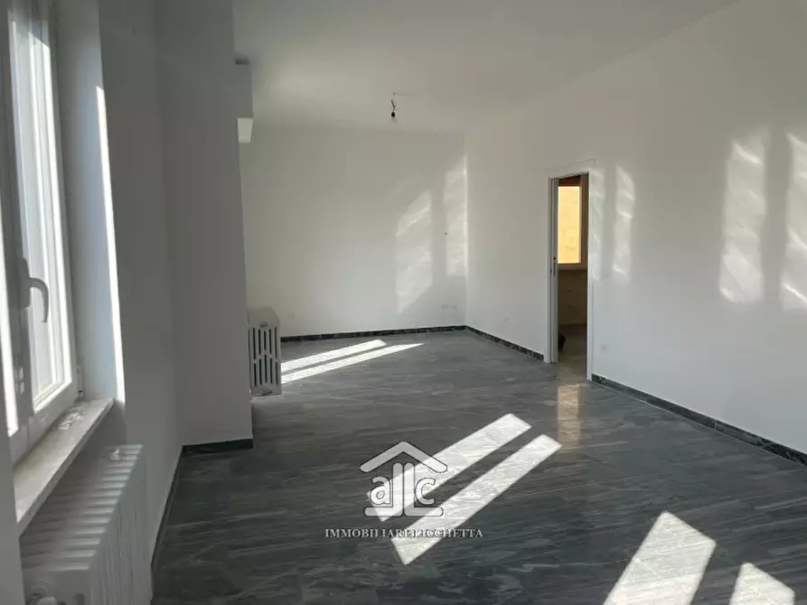 Immagine 1 di Appartamento in vendita  in Via Matteo Renato Imbriani 56 a Lecce