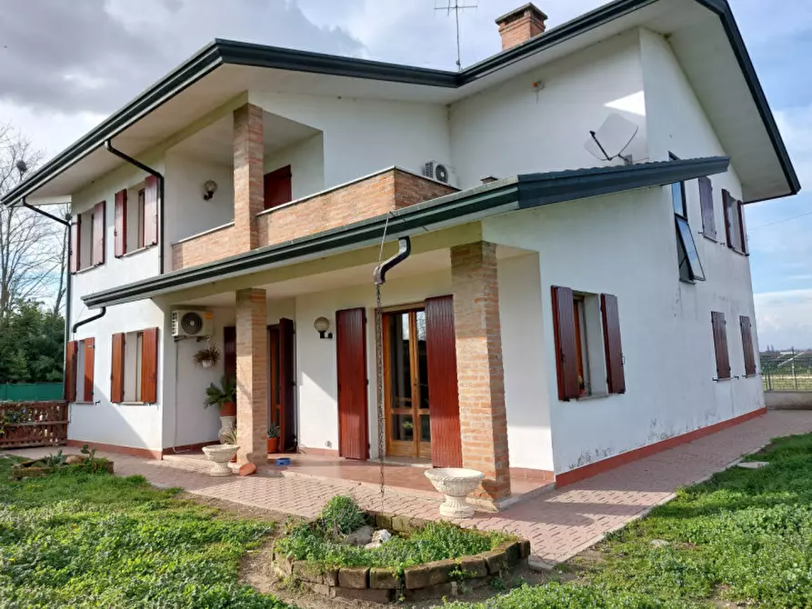 Immagine 1 di Casa indipendente in vendita  a Piacenza D'adige