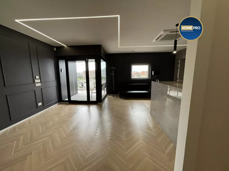Immagine 17 di Ufficio in affitto  in via Jacopo Passavanti a Roma