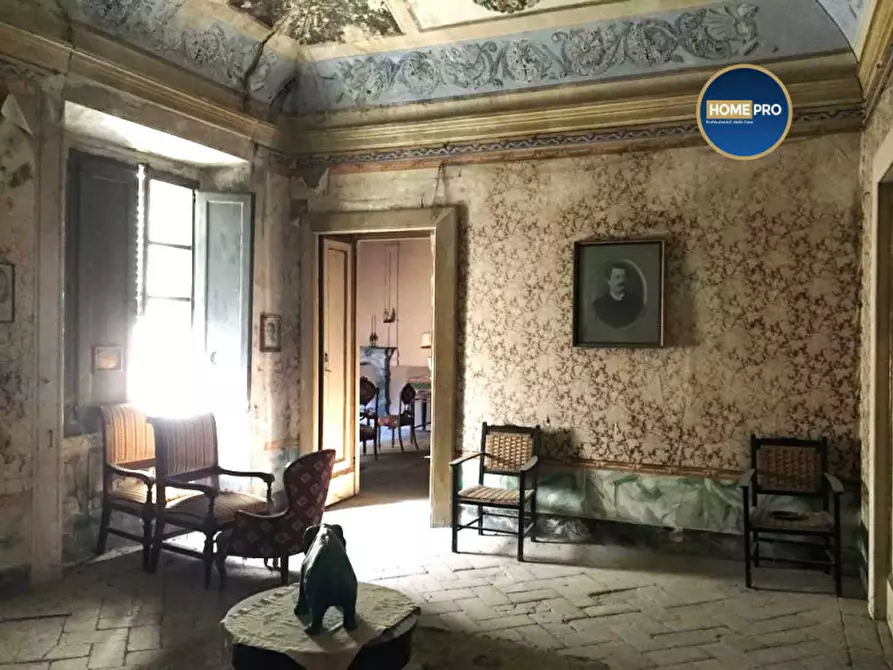 Immagine 4 di Palazzo in vendita  in via Battisti a Arcevia
