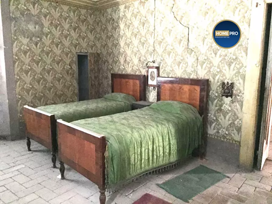 Immagine 9 di Palazzo in vendita  in via Battisti a Arcevia