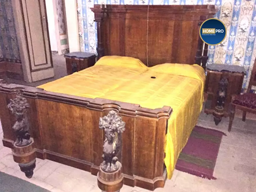 Immagine 15 di Palazzo in vendita  in via Battisti a Arcevia