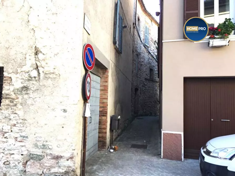 Immagine 18 di Palazzo in vendita  in via Battisti a Arcevia