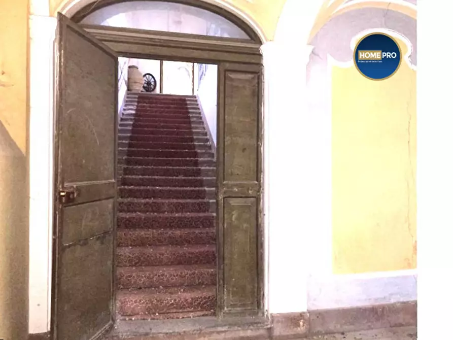 Immagine 23 di Palazzo in vendita  in via Battisti a Arcevia