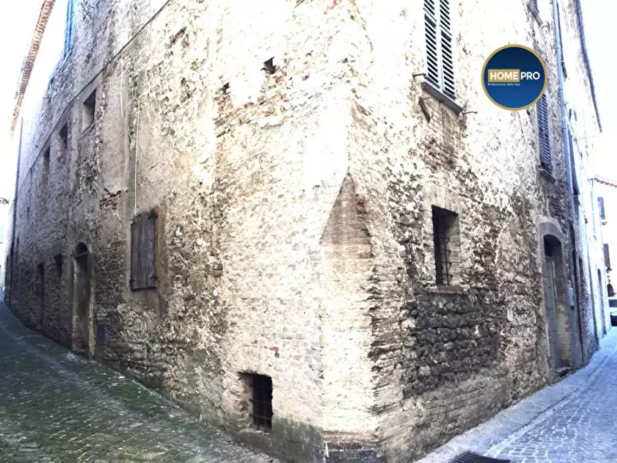 Immagine 31 di Palazzo in vendita  in via Battisti a Arcevia