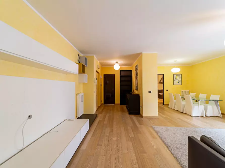 Immagine 2 di Appartamento in vendita  in Piazzale della Macina a Parma