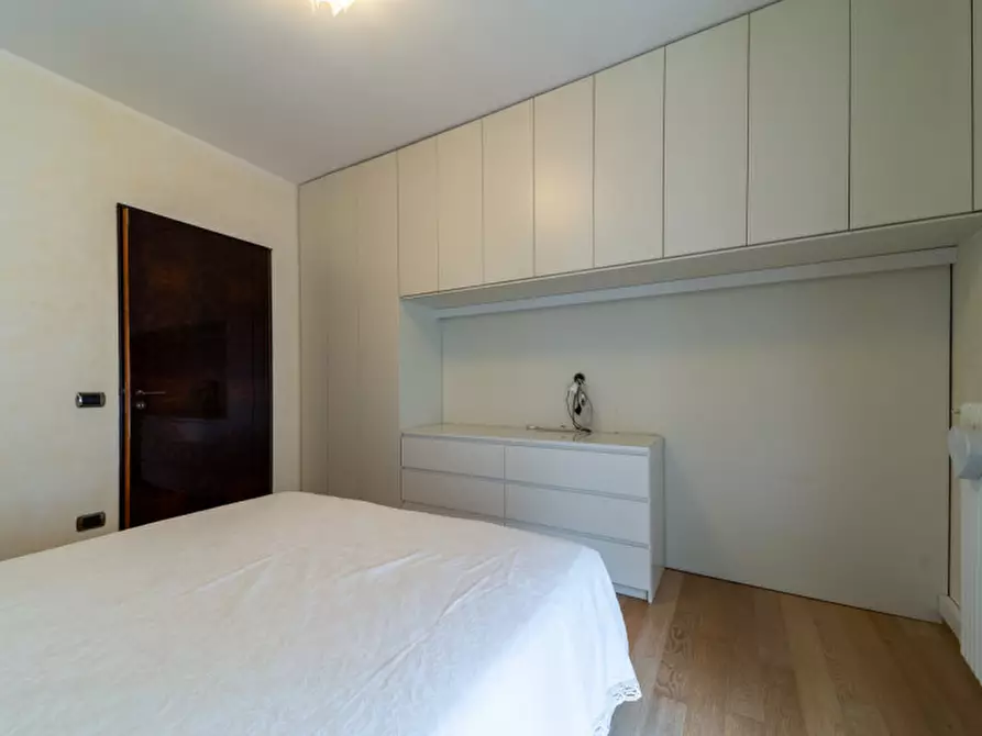 Immagine 15 di Appartamento in vendita  in Piazzale della Macina a Parma