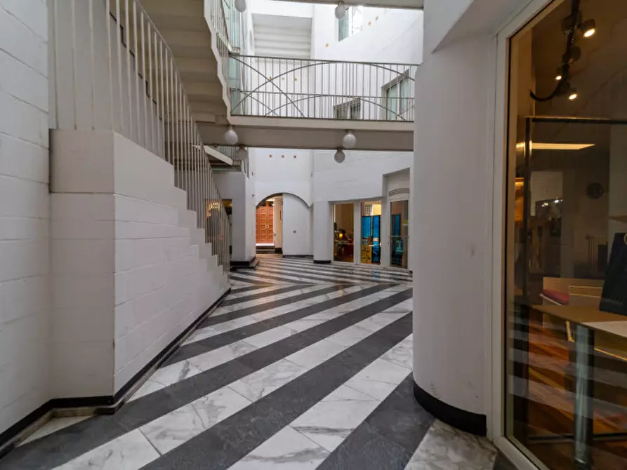 Immagine 37 di Appartamento in vendita  in Piazzale della Macina a Parma