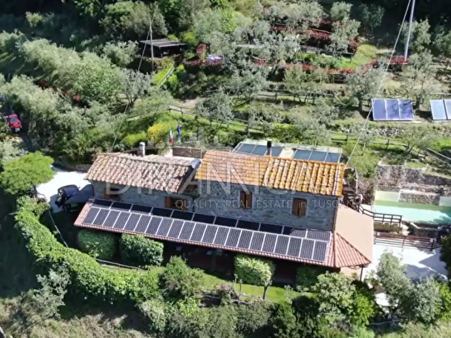 Immagine 1 di Agriturismo in vendita  a Lamporecchio