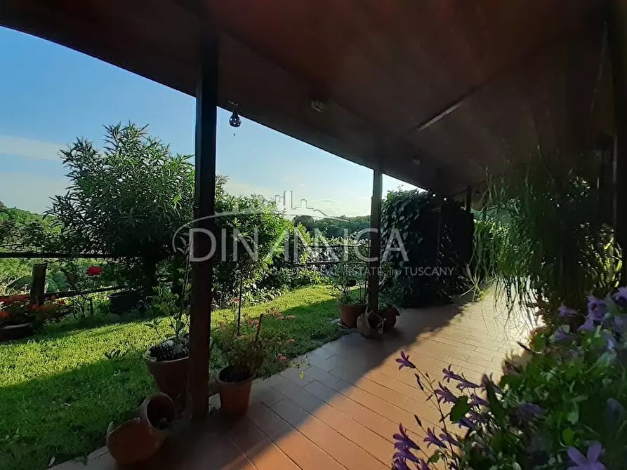 Immagine 11 di Agriturismo in vendita  a Lamporecchio