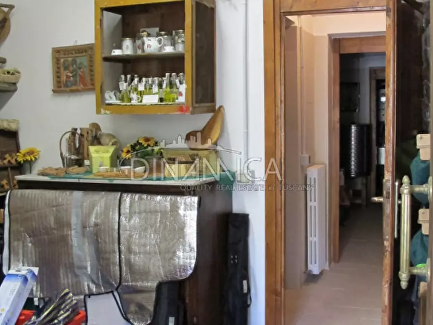 Immagine 21 di Agriturismo in vendita  a Lamporecchio