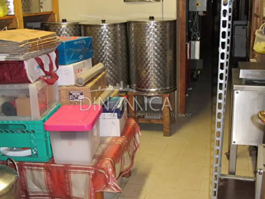 Immagine 22 di Agriturismo in vendita  a Lamporecchio