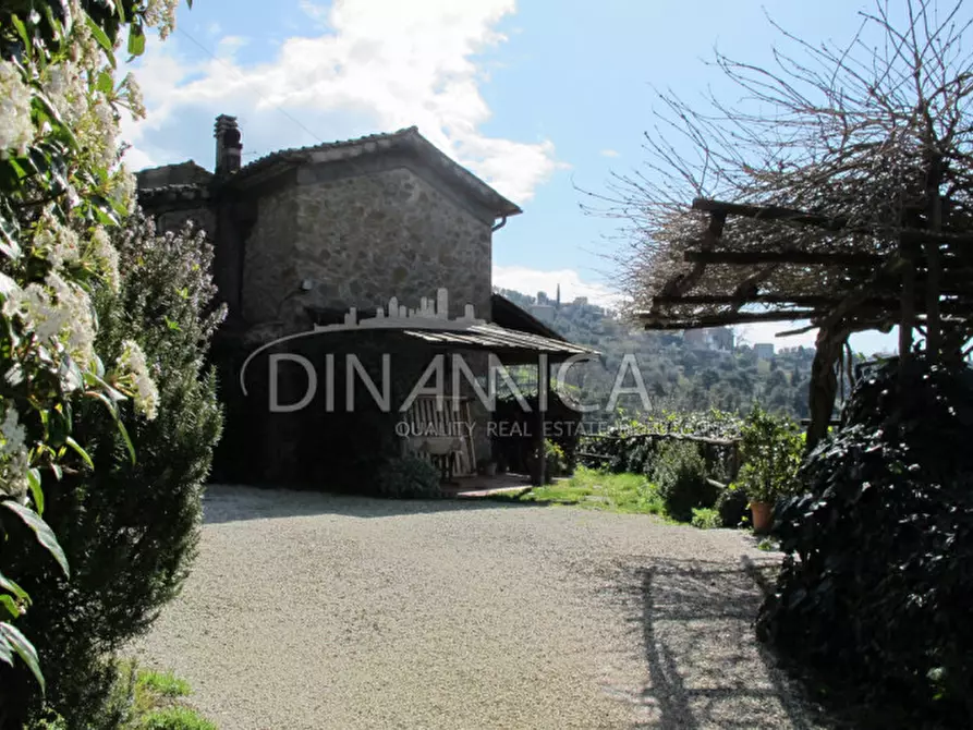 Immagine 48 di Agriturismo in vendita  a Lamporecchio