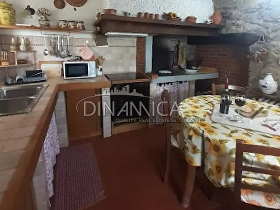 Immagine 59 di Agriturismo in vendita  a Lamporecchio